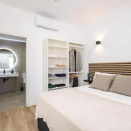 Moderno, Amplio Y Muy Comodo バレンシア