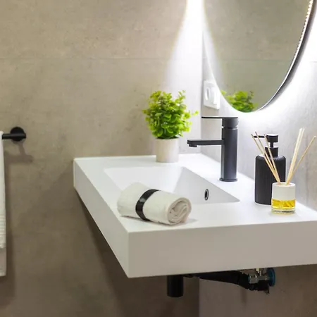 Moderno, Amplio Y Muy Comodo バレンシア