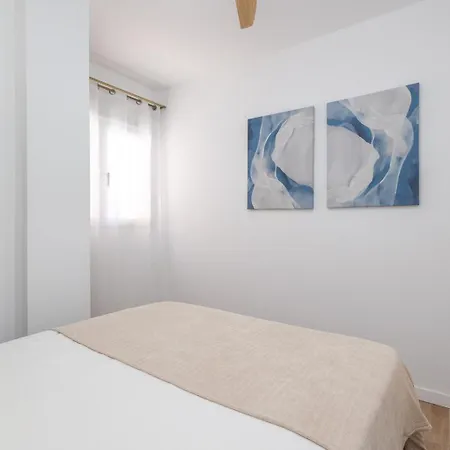 Moderno, Amplio Y Muy Comodo * Valencia