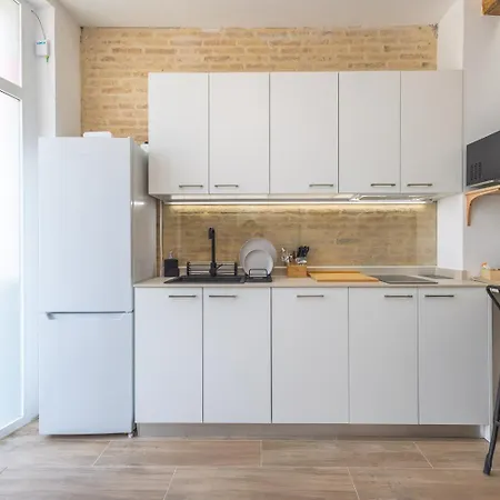 Moderno, Amplio Y Muy Comodo * Valencia