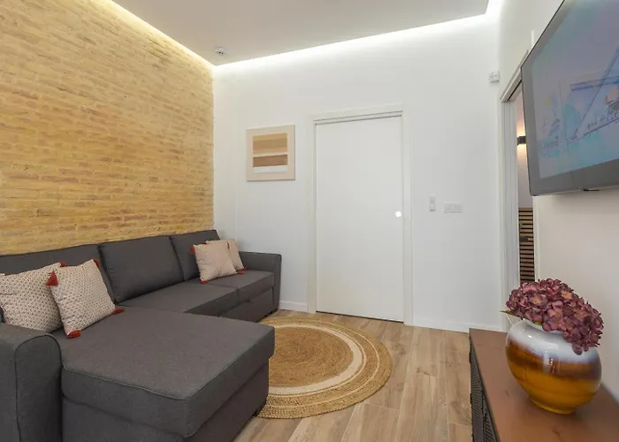 Moderno, Amplio Y Muy Cómodo Apartamento