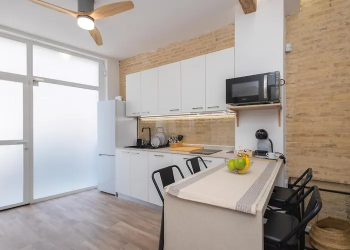 Apartamento Moderno, Amplio Y Muy Cómodo *