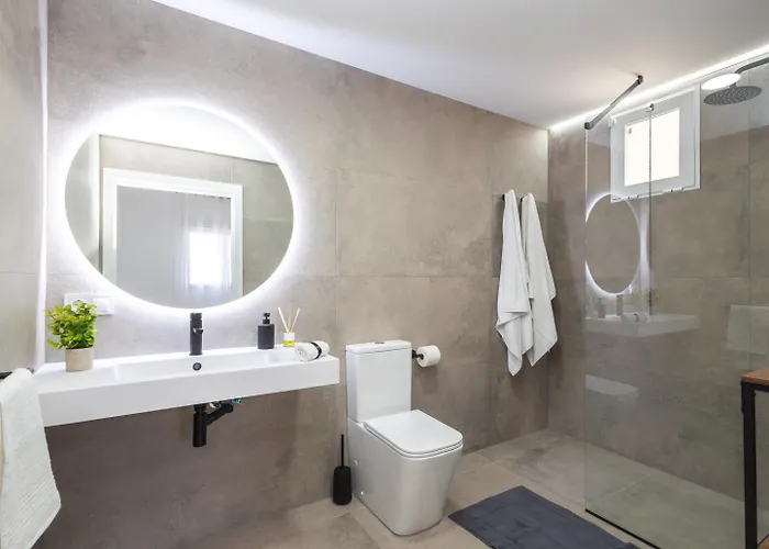 Moderno, Amplio Y Muy Comodo Apartment Valencia