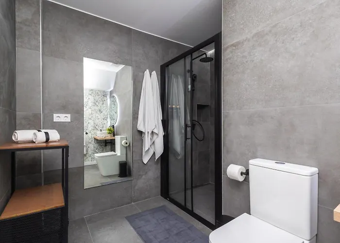 Moderno, Amplio Y Muy Cómodo Apartamento *